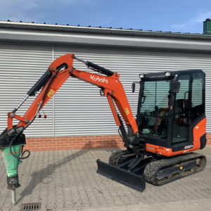 Kubota KX 027